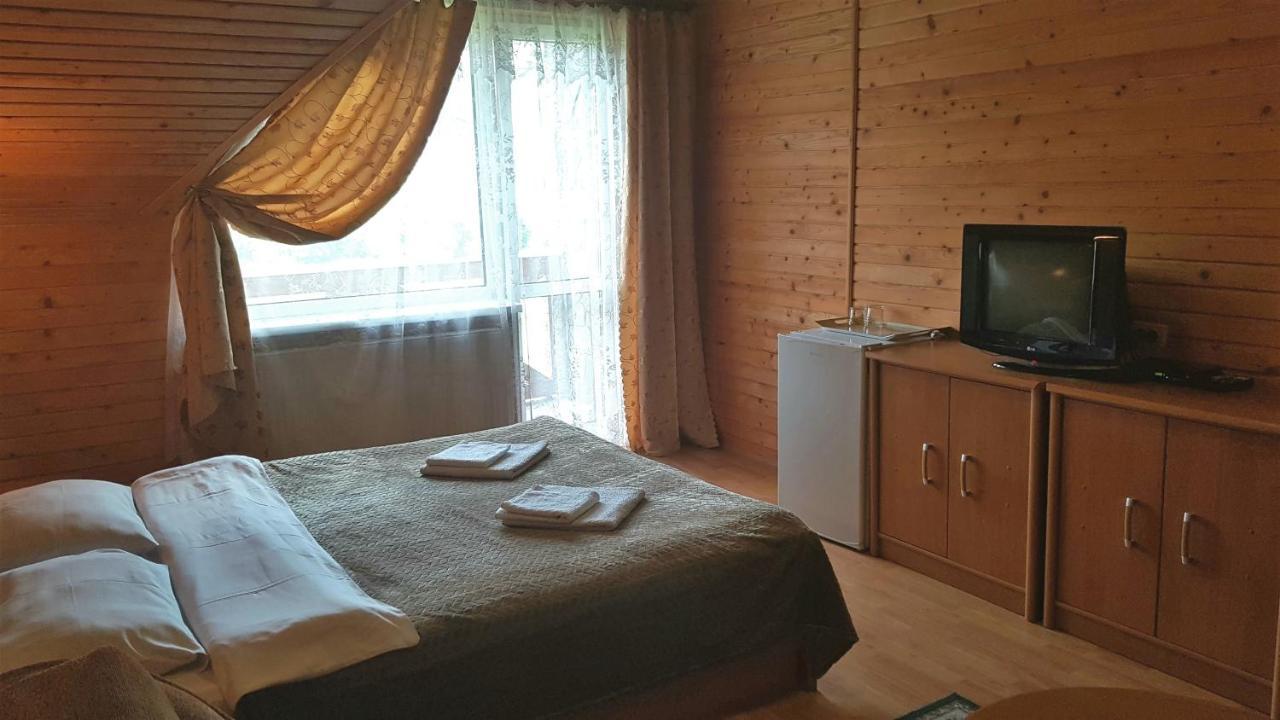 Karpatski Zori Hotel Bukovel Exterior photo