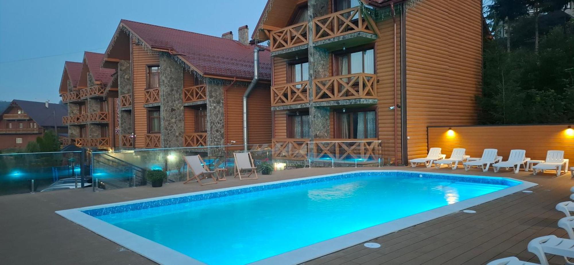 Karpatski Zori Hotel Bukovel Exterior photo